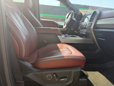 Used 2020 Ford F250 Platinum w/ Snow Plow Prep Package AWD/4WD image 25