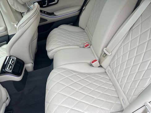 Certified 2024 Mercedes-Benz S 580 4MATIC Sedan image 13