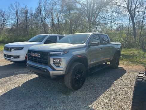 Used 2026 GMC Canyon Elevation w/ Convenience Package image 1