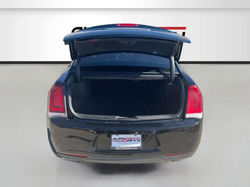 Used 2022 Chrysler 300 Touring L image 24