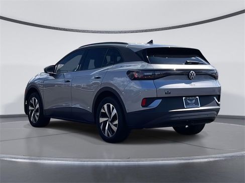 Used 2023 Volkswagen ID.4 Pro image 3