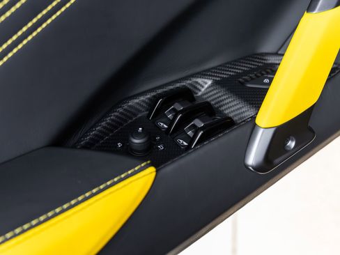 Used 2025 Lamborghini Revuelto AWD/4WD image 26