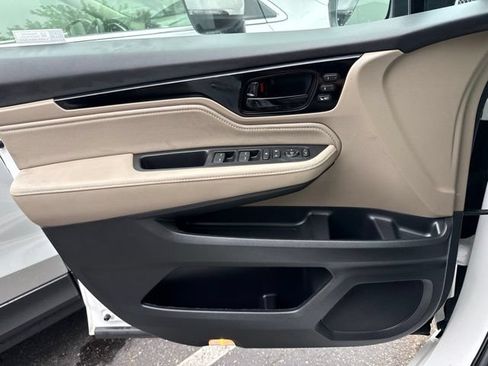 Used 2024 Honda Odyssey Touring image 16