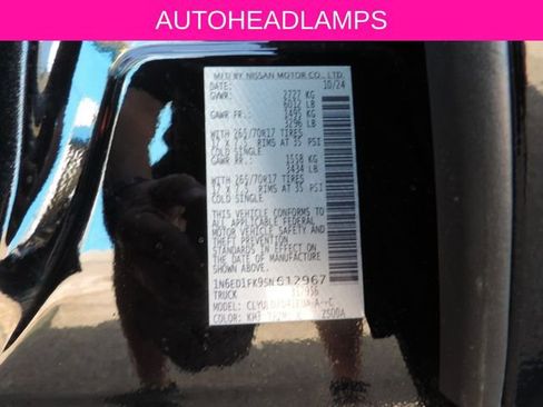Used 2025 Nissan Frontier PRO-4X AWD/4WD image 13
