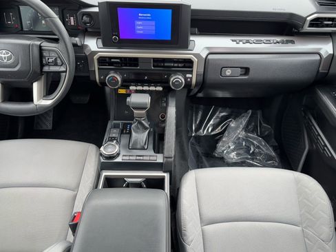 Certified 2025 Toyota Tacoma SR5 image 17