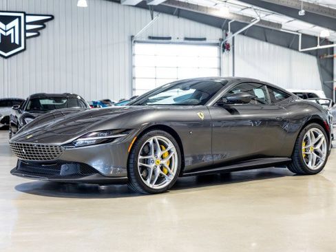 Used 2024 Ferrari Roma RWD image 2