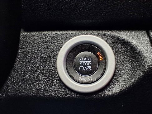 Used 2014 RAM 1500 Sport w/ Sport Premium Group image 21