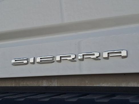 Used 2024 GMC Sierra 3500 Denali w/ Denali Reserve Package image 32