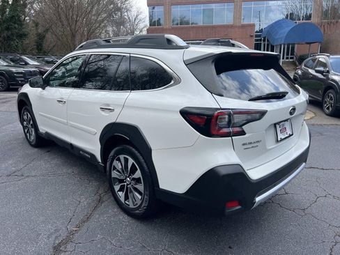 Used 2023 Subaru Outback Touring image 5
