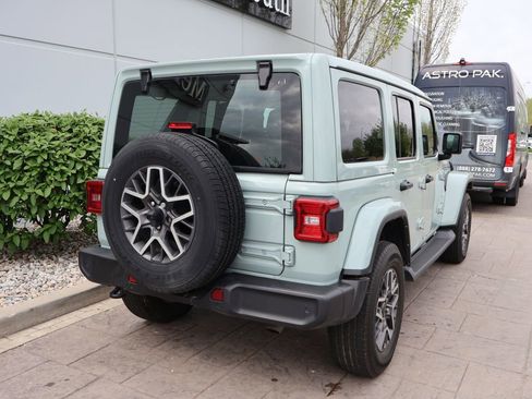 Used 2024 Jeep Wrangler Unlimited Sahara w/ Safety Group AWD/4WD image 6
