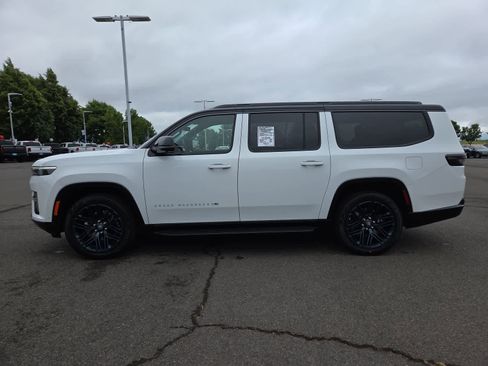 New 2026 Jeep Grand Wagoneer L 4WD image 11