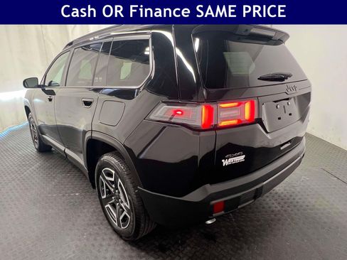 Used 2026 Jeep Cherokee Limited AWD/4WD image 8