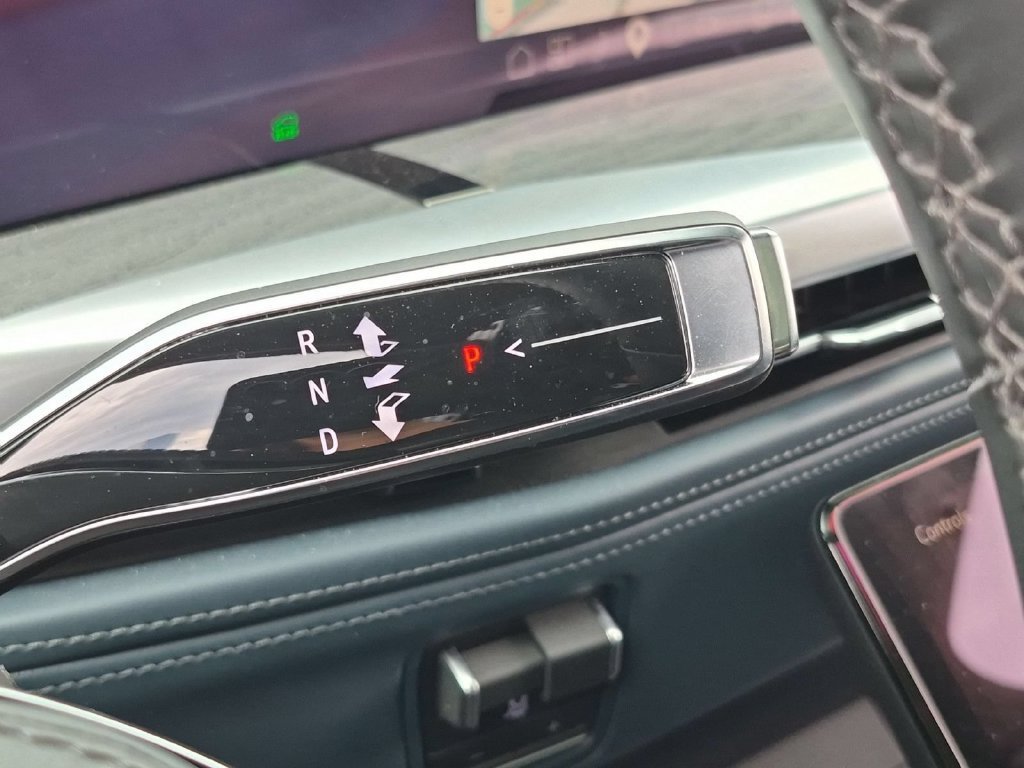 New 2025 Cadillac Escalade IQ Sport 2 AWD/4WD image 15