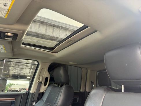 Used 2017 RAM 1500 Laramie AWD/4WD image 19