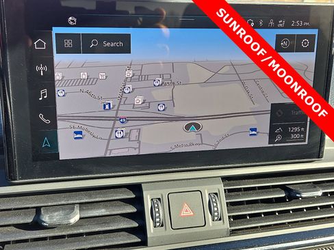 Used 2023 Audi SQ5 Prestige w/ Prestige Package image 18