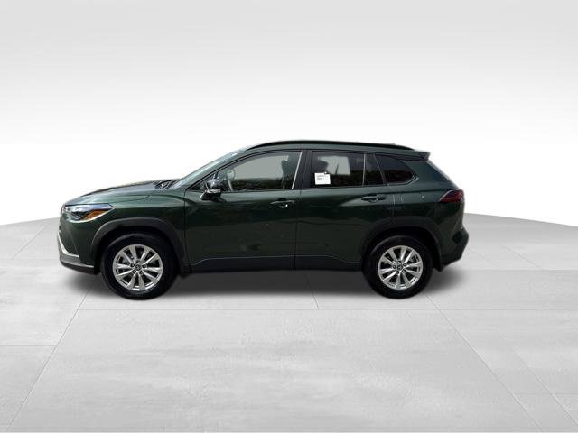 New 2026 Toyota Corolla Cross LE w/ Moonroof Package AWD/4WD image 2