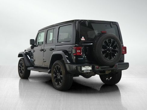 Used 2021 Jeep Wrangler Unlimited Sahara w/ Advanced Safety Group AWD/4WD image 3