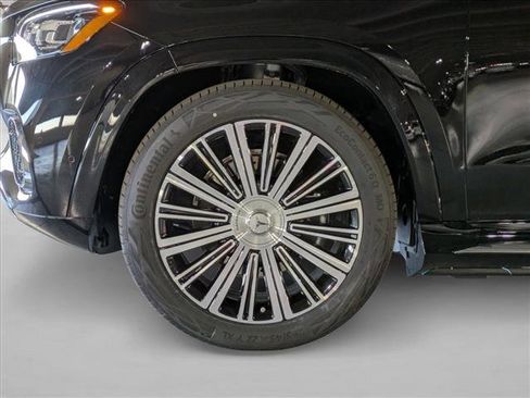 New 2026 Mercedes-Benz Maybach GLS 600 4MATIC image 10
