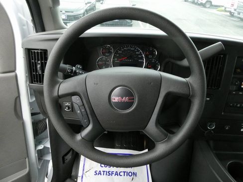 New 2025 GMC Savana 3500 w/ Driver Convenience Package RWD image 5