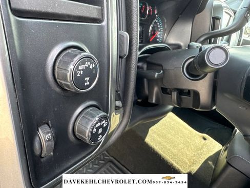 Certified 2018 Chevrolet Silverado 1500 LT w/ All Star Edition AWD/4WD image 10