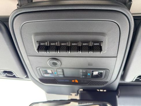 Used 2025 Ford Bronco Badlands w/ Sasquatch Package AWD/4WD image 33