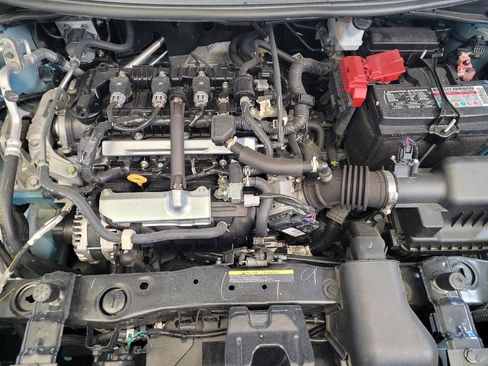 Used 2025 Nissan Versa SR w/ Trunk Package image 30