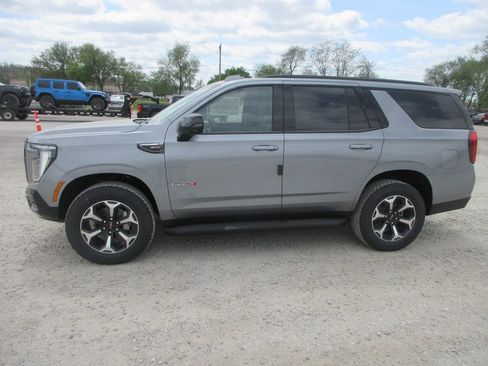 New 2026 GMC Yukon AT4 image 7