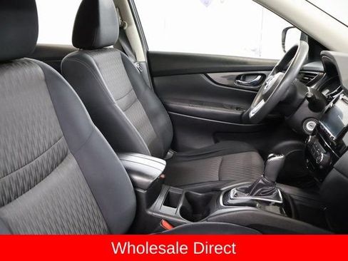 Used 2017 Nissan Rogue S AWD/4WD image 26