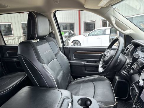 Used 2024 RAM 2500 Laramie AWD/4WD image 10