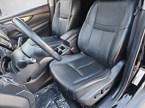 Used 2017 Nissan Rogue SL AWD/4WD image 16