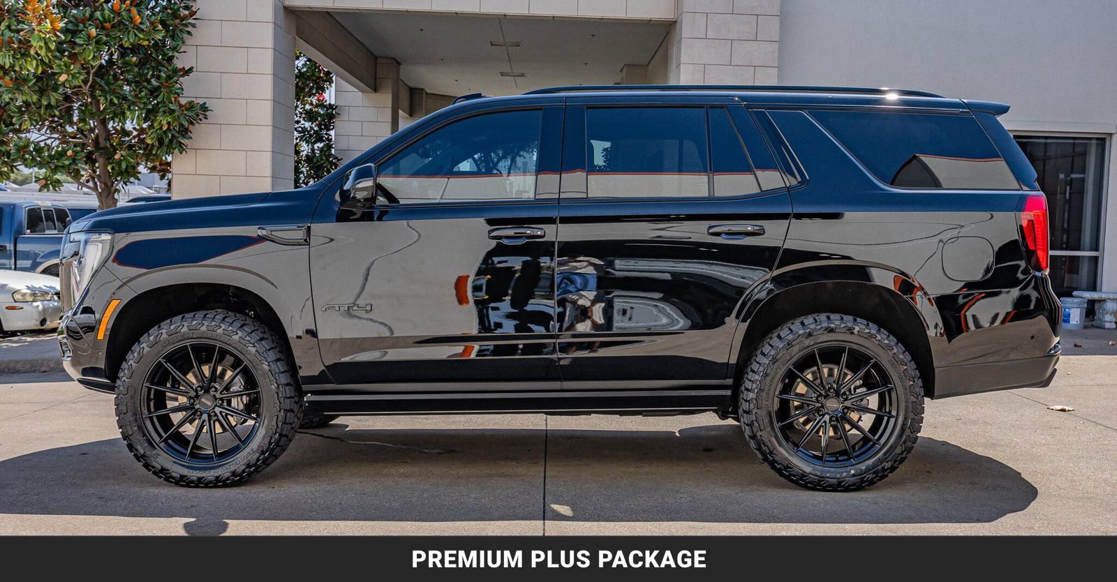 Used 2026 GMC Yukon AT4 w/ AT4 Premium Plus Package AWD/4WD image 6