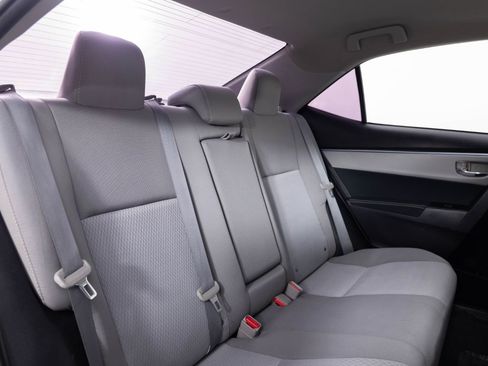 Used 2015 Toyota Corolla LE image 23