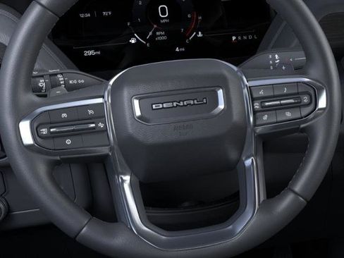 Used 2026 GMC Yukon Denali AWD/4WD image 19