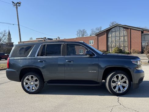 Used 2019 Chevrolet Tahoe LT image 2
