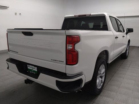 Used 2020 Chevrolet Silverado 1500 Custom w/ Custom Value Package RWD image 9