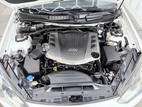 Used 2013 Hyundai Genesis 3.8 image 25