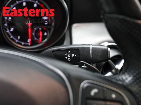 Used 2019 Mercedes-Benz GLA 250 4MATIC w/ Premium Package image 23