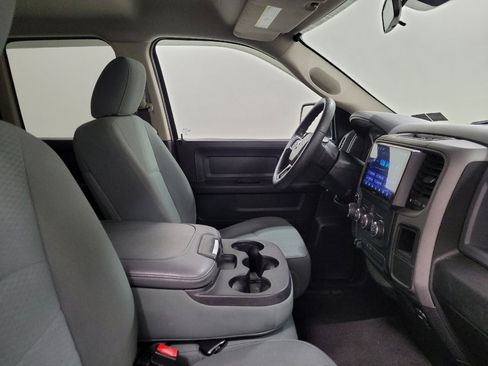 Used 2017 RAM 1500 Express w/ Express Value Package AWD/4WD image 21