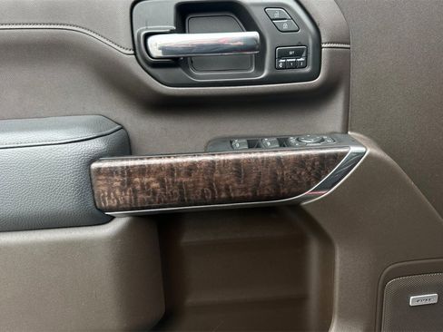 Used 2023 GMC Sierra 2500 Denali w/ Denali Ultimate Package image 10