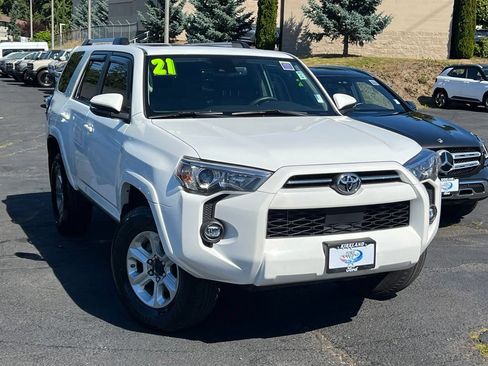 Used 2021 Toyota 4Runner SR5 Premium w/ Moonroof Package AWD/4WD image 1