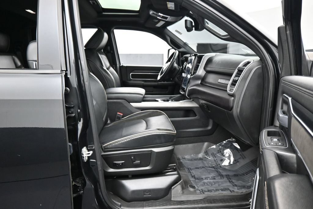 Used 2024 RAM 2500 Laramie w/ Night Edition AWD/4WD image 43