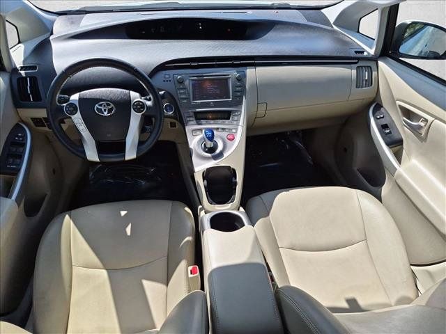 Used 2015 Toyota Prius Four FWD image 16