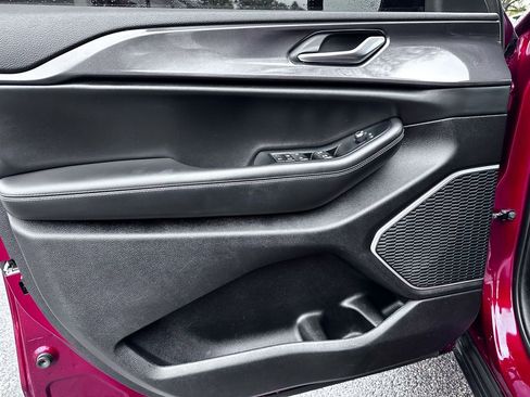 Used 2021 Jeep Grand Cherokee L Laredo image 26