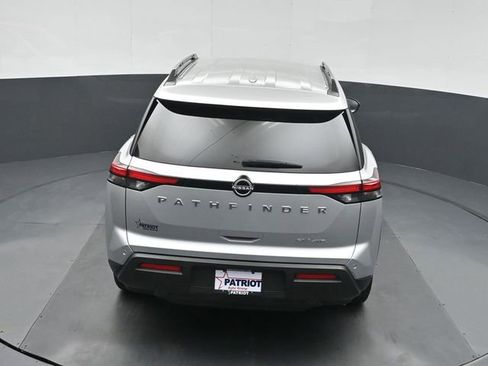 Used 2024 Nissan Pathfinder SV AWD/4WD image 35