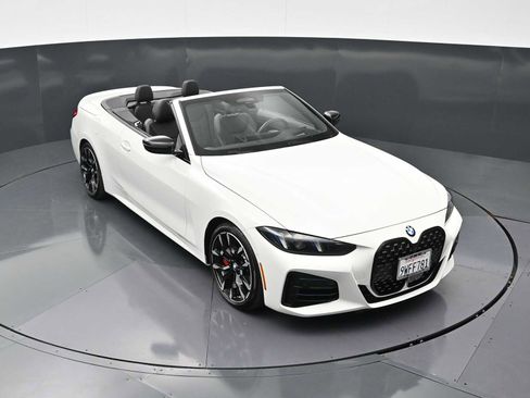 Used 2025 BMW 430i Convertible w/ M Sport Package image 21