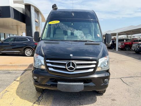 Used 2015 Mercedes-Benz Sprinter 3500 image 2