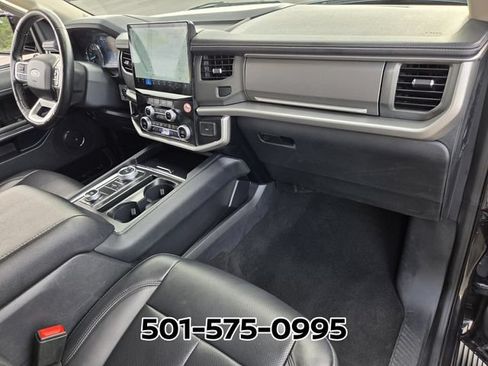 Used 2024 Ford Expedition XLT AWD/4WD image 18