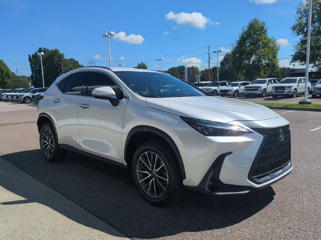Used 2024 Lexus NX 250 FWD w/ Towing Package (2000 Lbs) image 10