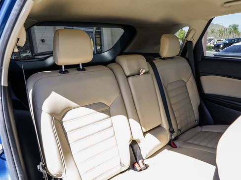 Used 2021 Ford Edge SEL AWD/4WD image 19