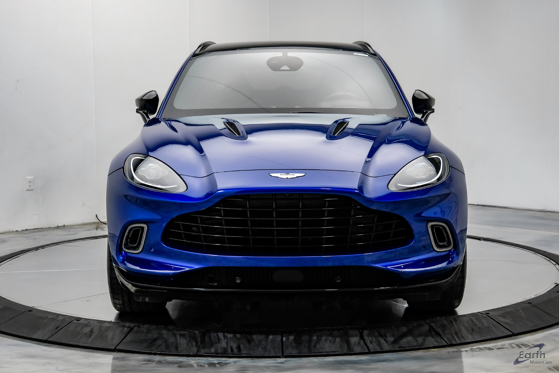 Used 2023 Aston Martin DBX AWD/4WD image 24